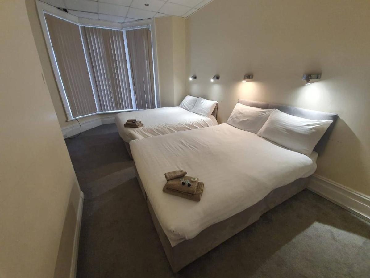 Starlux Hotel Блекпул Екстериор снимка